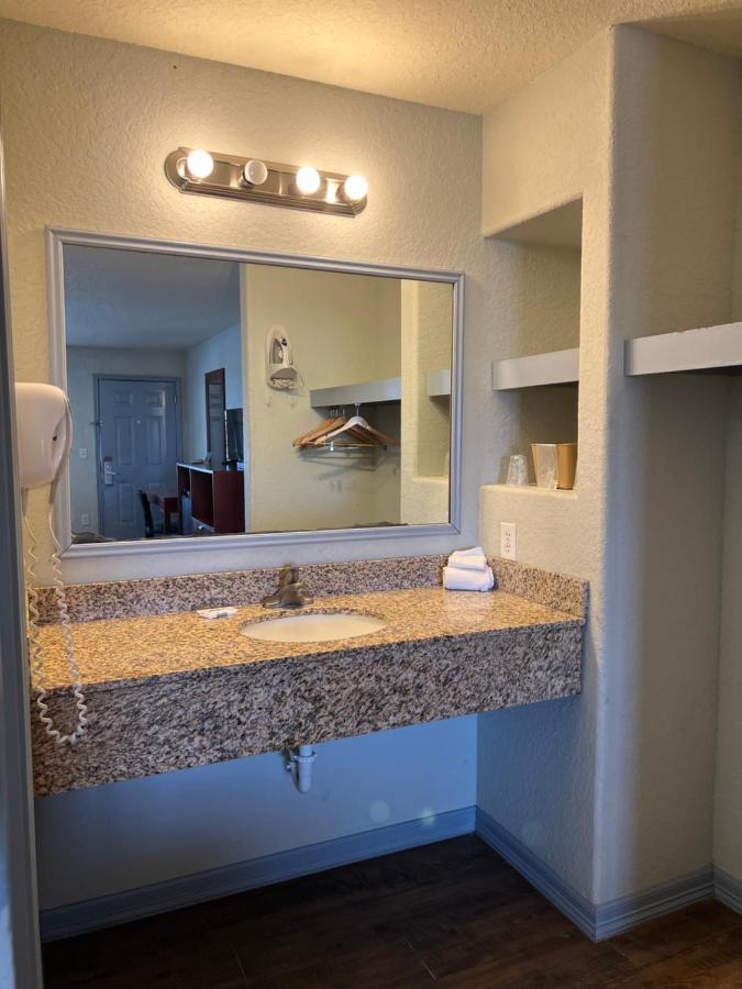 Hotel Bien Venido Pearsall Eksteriør billede